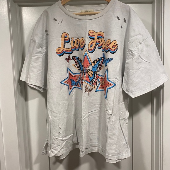 ARULA Tops - Beautiful soul (arula) white graphic t-shirt with distressing